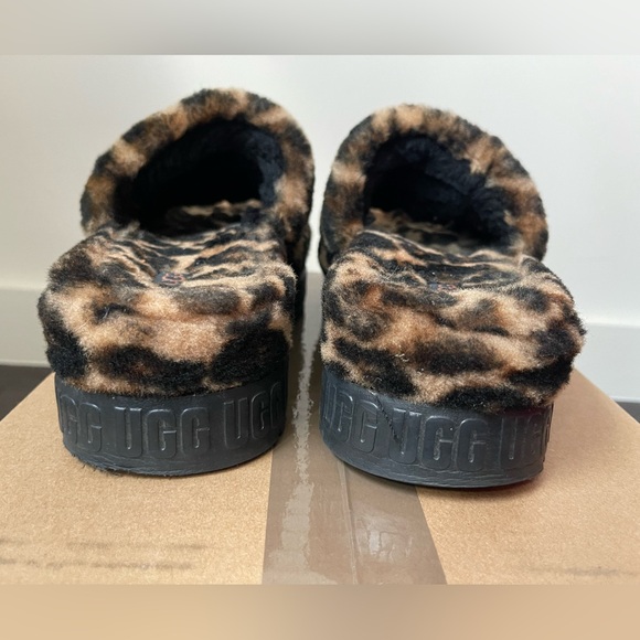 Ugg Fluffita Sandal - Picture 4 of 7